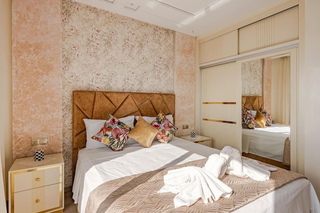 Appartement Royale Duplexe Pleine Centre Tanger Extérieur photo