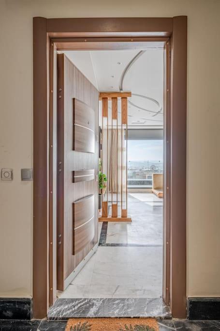 Appartement Royale Duplexe Pleine Centre Tanger Extérieur photo