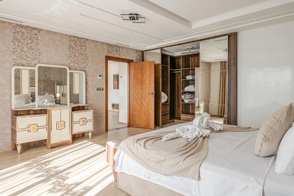 Appartement Royale Duplexe Pleine Centre Tanger Extérieur photo